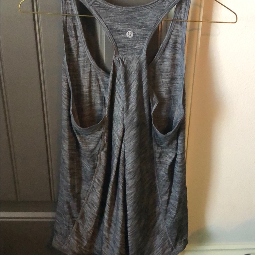 Lululemon tank